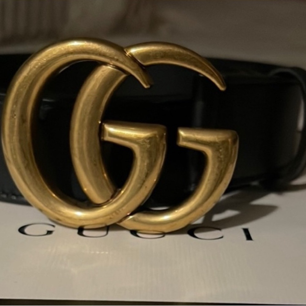 Gucci GG Marmont leather belt. 

2 years old barely worn in excellent condition
